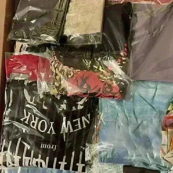 NIB - Resale 10 pc Mystery Box #11 - Picture 4 of 7